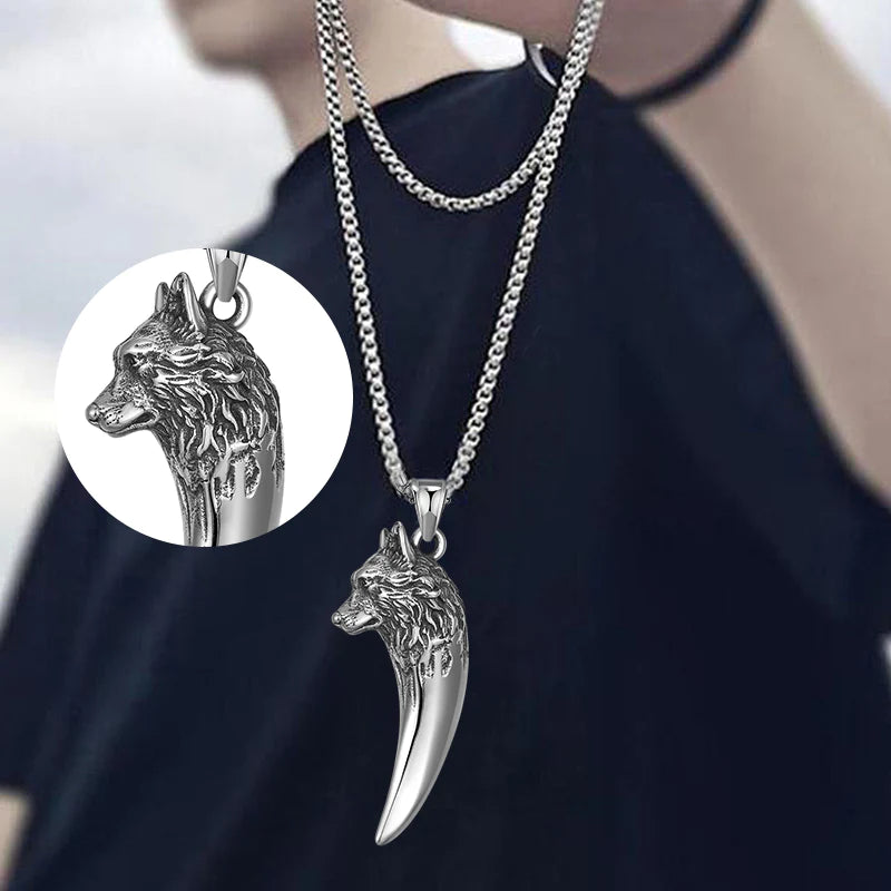 '' Never give up '' Wolf Necklace