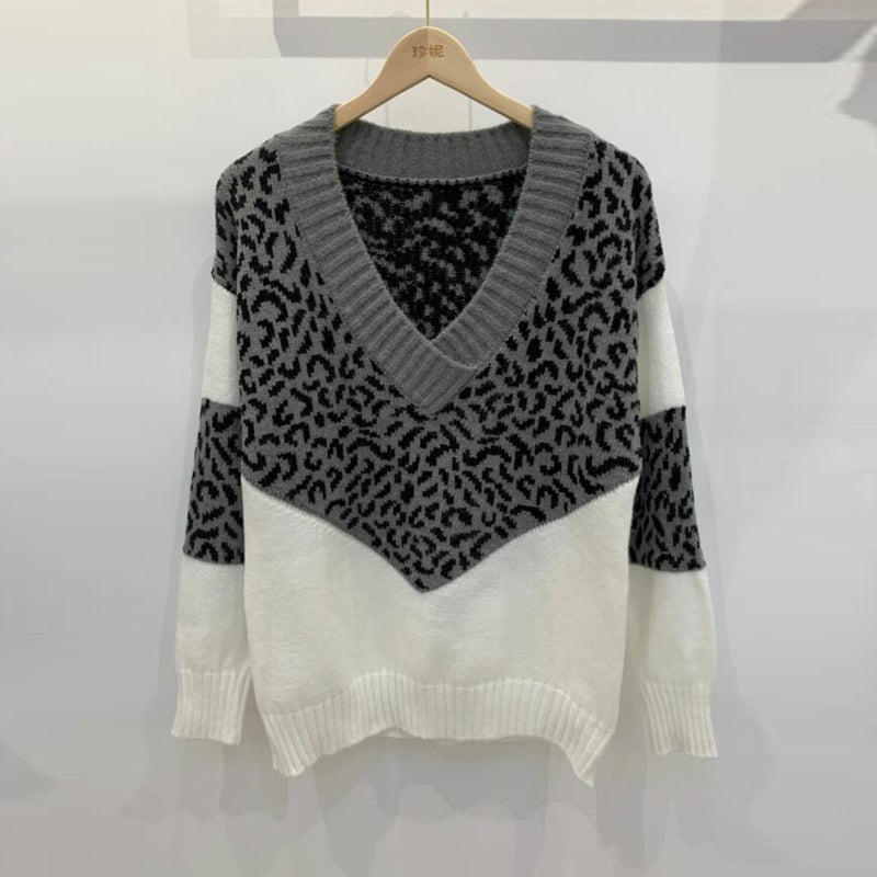 V-neck colorblock leopard print sweater