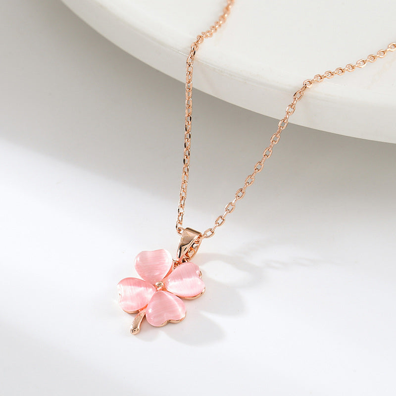 Heart-shaped Opal Lucky Four-leaf Clover Necklace