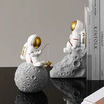 Creative Astronaut Desktop Decoration